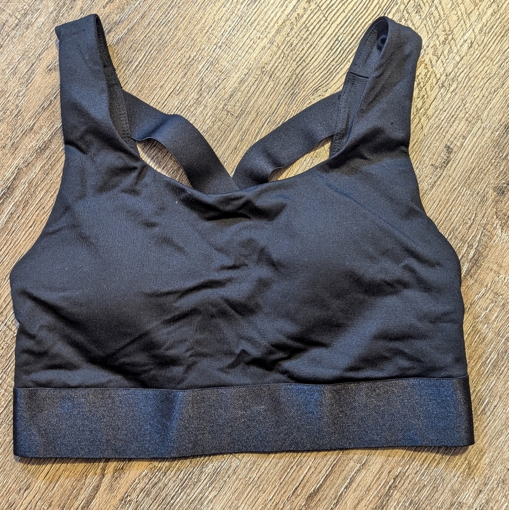 💵3/20$ bundle and save💵 Forever 21| Thick Strapped sports bra